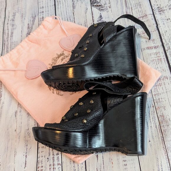 Juicy Couture NWOB 7M Wheeler Open Toe Wedge Heel Sandals Black Soft Leather - Picture 10 of 12